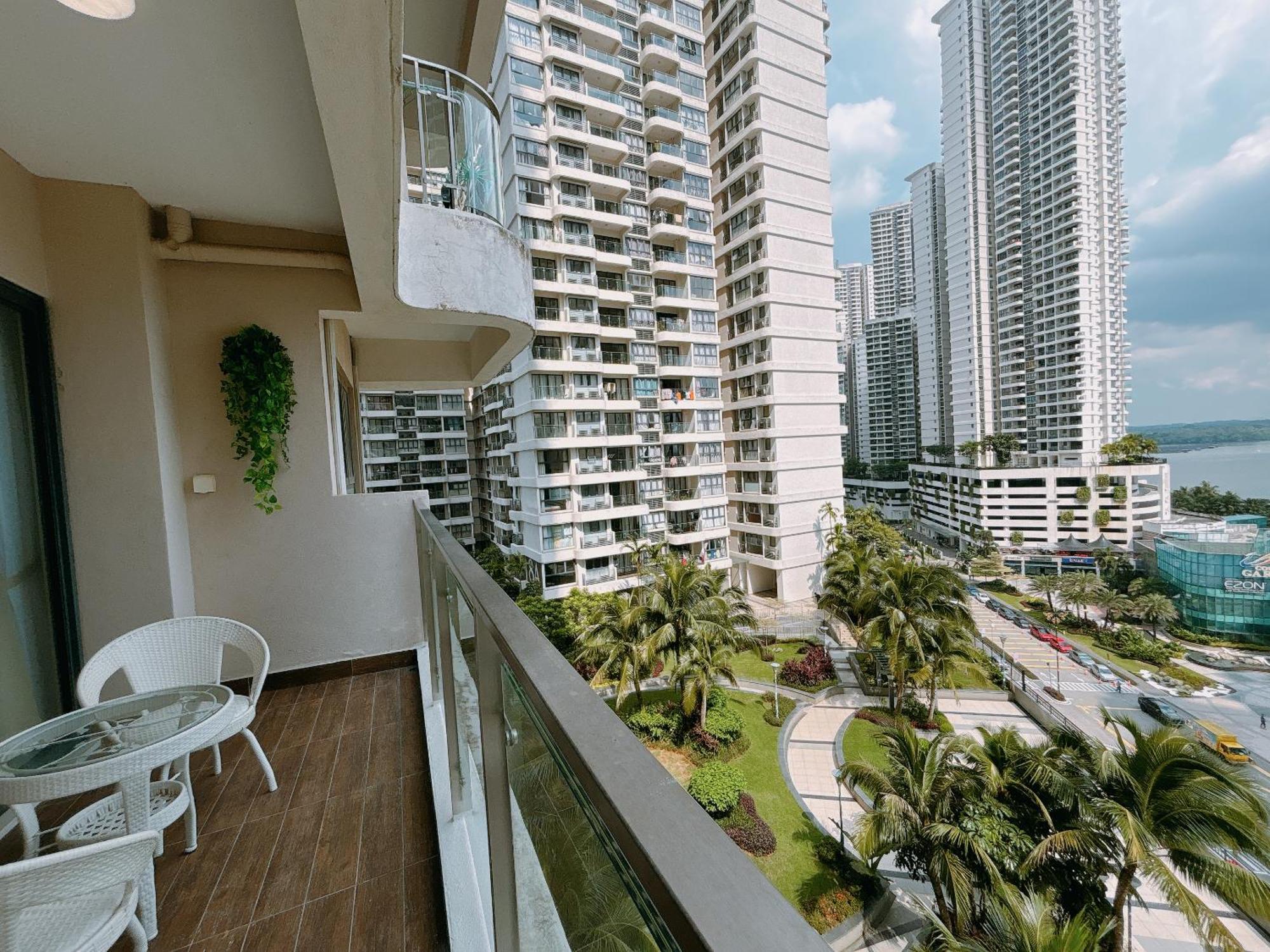 Scenic Country Garden Danga Bay By Lions Bay Apartment Johor Bahru Ruang foto